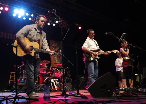 042013bp-angels-concert-02